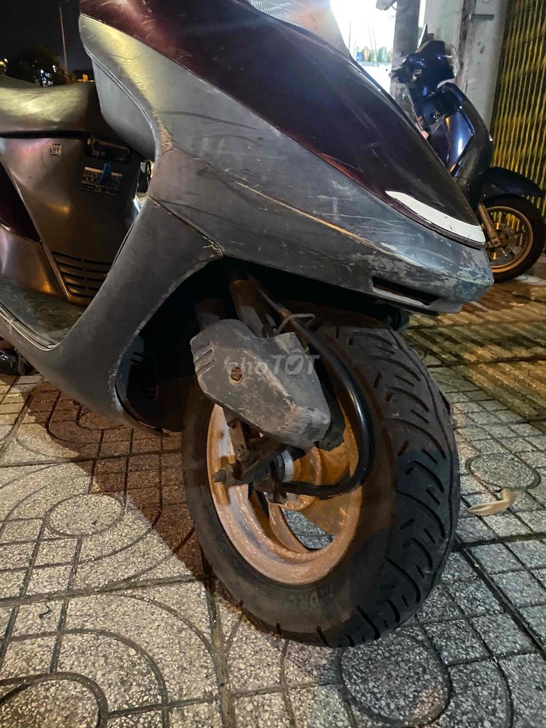Скутер Honda Spacy красно-коричневый классический