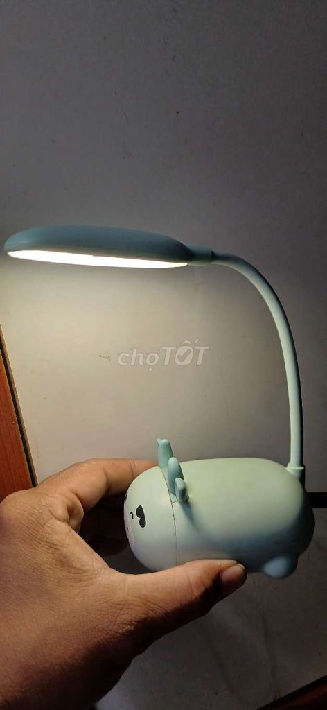 Đèn bàn Xanh nhạt bảo vệ mắt. Mua bán Đèn tại Quận Tân Bình Tp Hồ Chí Minh được đăng bởi A Thịnh ve chai 50k trở lại hình 1