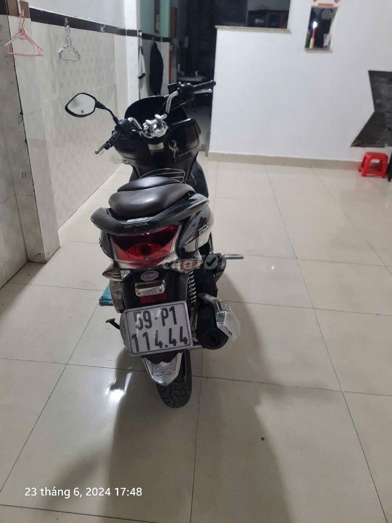 bán xe honda PCX 125cc màu đen hàng 3 cục. Mua bán Xe máy tại Quận Gò Vấp Tp Hồ Chí Minh được đăng bởi Lê Hữu Thanh Vy  hình 4