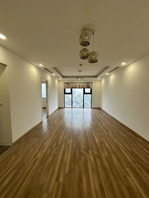 Hà Nội Paragon, Cầu Giấy 88m2 2PN nội thất cơ bản giá 14tr/th vào luôn. Cho thuê căn hộ/chung cư tại Quận Cầu Giấy Hà Nội được đăng bởi Quốc Chiến