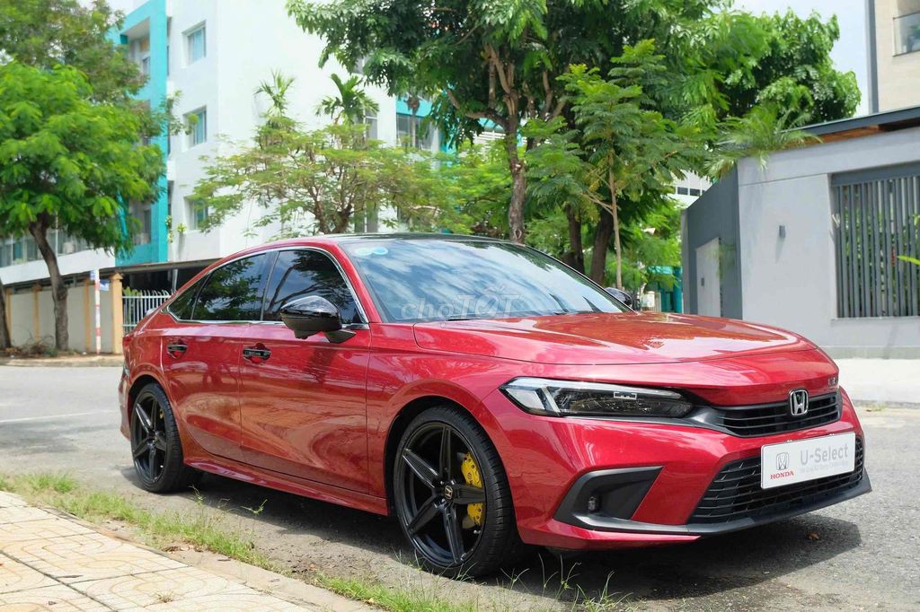 Civic RS Đỏ 2023- 34000 km, Trang bị trên 50 Trieu. Mua bán Ô tô tại Quận 7 Tp Hồ Chí Minh được đăng bởi SHOWROOM HONDA ÔTÔ QUẬN 7 hình 1