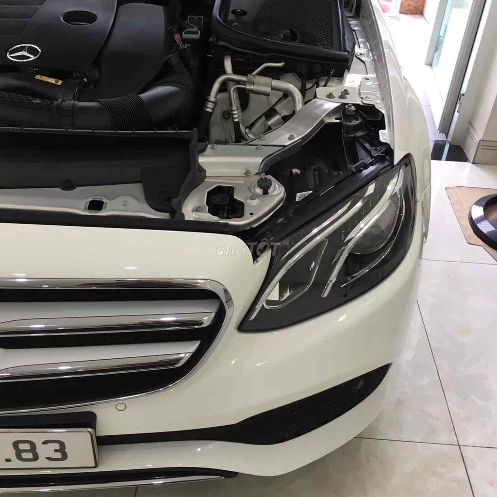 Mercedes Benz E Class 2020 E180 - 22000 km. Mua bán Ô tô tại Quận 12 Tp Hồ Chí Minh được đăng bởi ĐỖ CƯỜNG hình 5