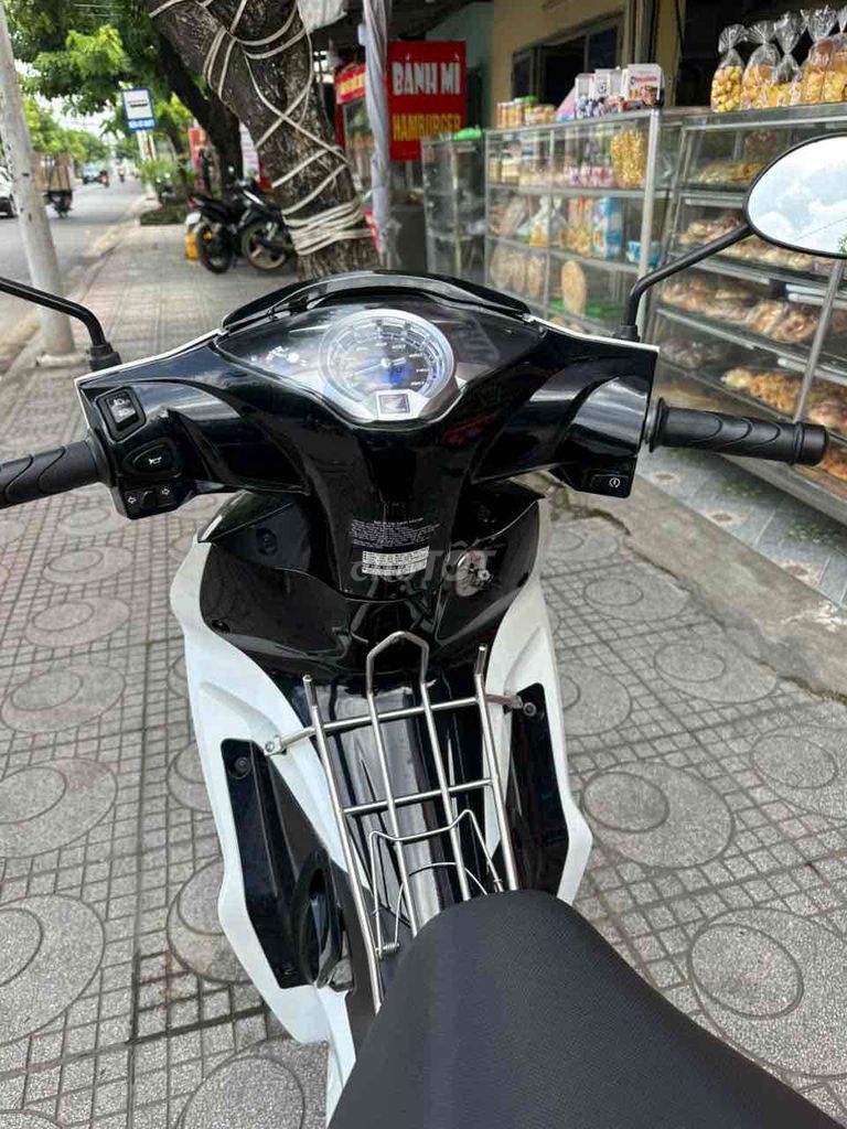 Honda Future FI 2024 Trắng 12000 km. Mua bán Xe máy tại Thành phố Thuận An Bình Dương được đăng bởi xe máy phước thịnh hình 6