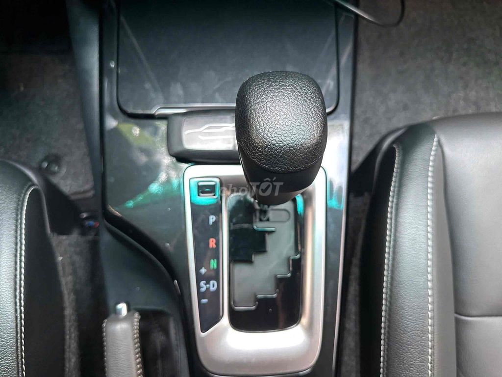 Toyota Fortuner 2024 2.4L 4x2 sx 2024 màu đen. Mua bán Ô tô tại Quận Cầu Giấy Hà Nội được đăng bởi Cao Quý hình 9