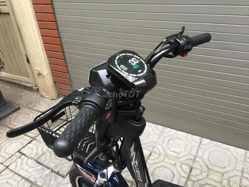 Xe điện ZUBIKE 20A bốn bình to