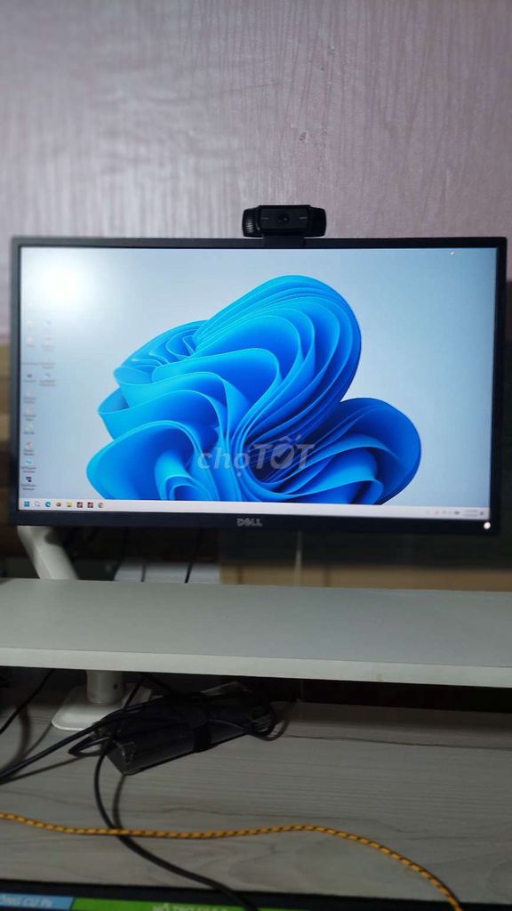 Màn hình Dell P2417H 23.8 inch. Mua bán Phụ kiện (Màn hình, Chuột...) tại Quận 7 Tp Hồ Chí Minh được đăng bởi NNstudio ĐìnhNhiên hình 1