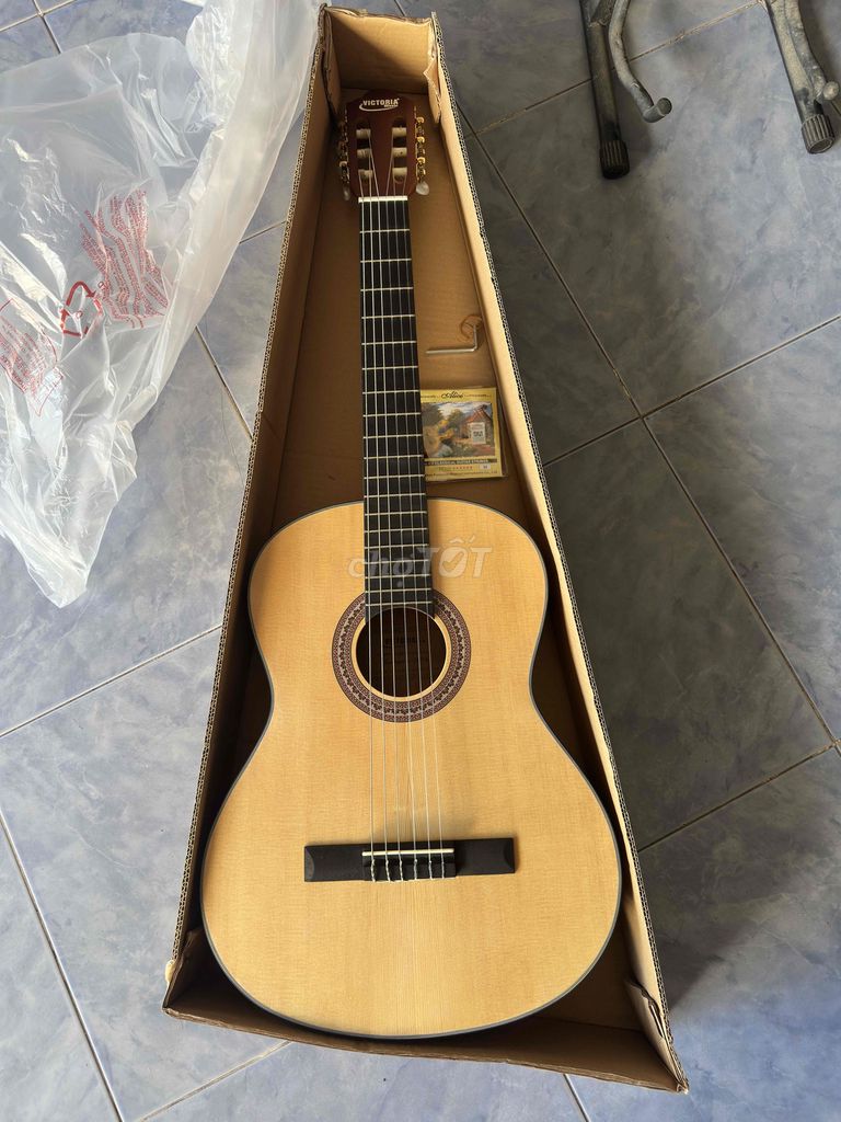 Guitar Classic Mới 100%. Mua bán Nhạc cụ tại Huyện Châu Thành An Giang được đăng bởi Trần Văn Sample hình 1