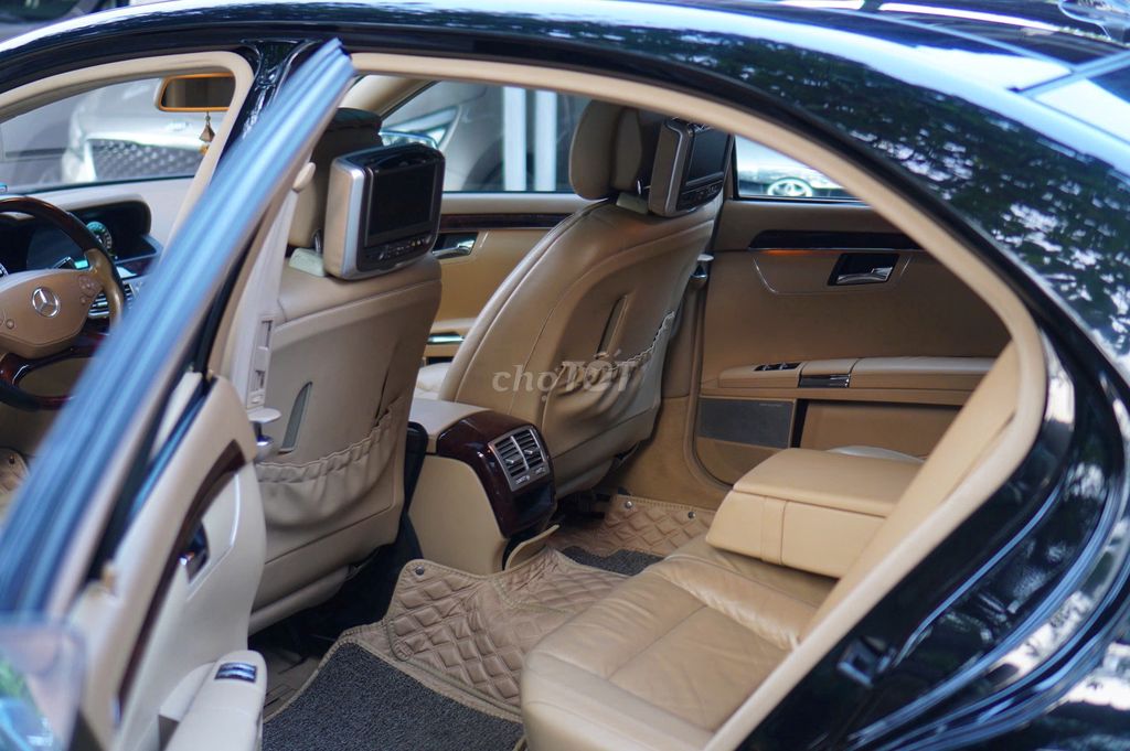 S550 sx 2010 dky 2012 đi 88 ngàn full lịch sử hãng. Mua bán Ô tô tại Thành phố Thủ Đức Tp Hồ Chí Minh được đăng bởi Việt Hùng hình 7