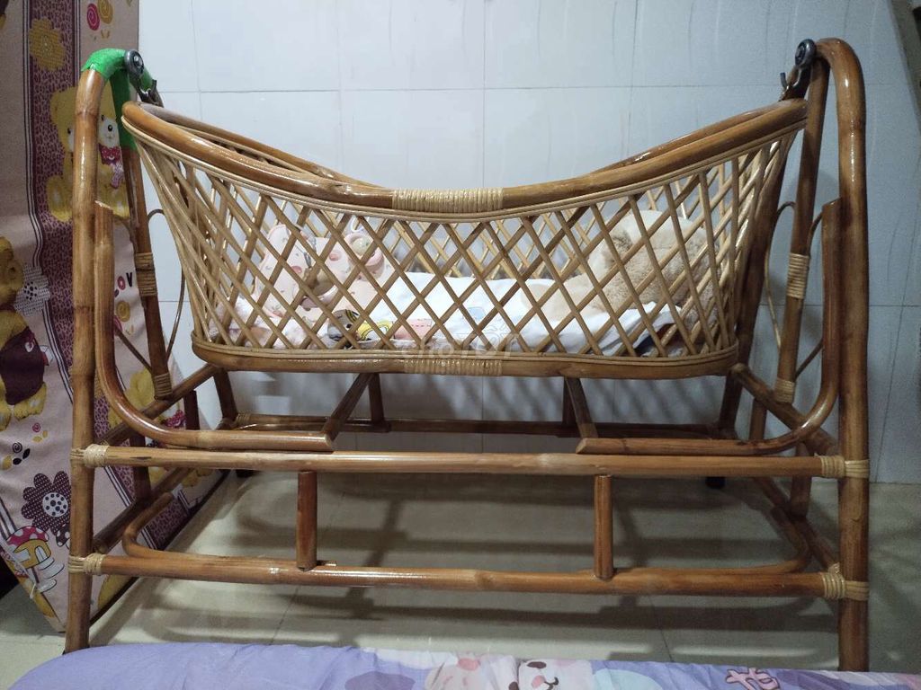 Nôi em bé mây tre thoáng khí. Mua bán Mẹ và bé tại Quận 8 Tp Hồ Chí Minh được đăng bởi Đào Khôi Nguyên hình 1