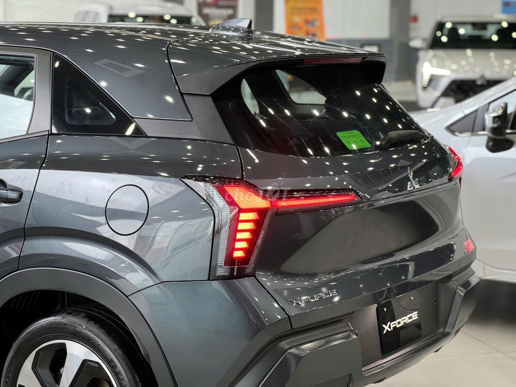Mitsubishi Xforce Luxury серый