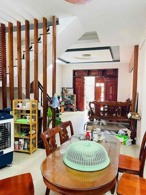 Аренда · 3 комн. · 100 м² · Quận Cẩm Lệ, ул. Đường Đô Đốc Lân