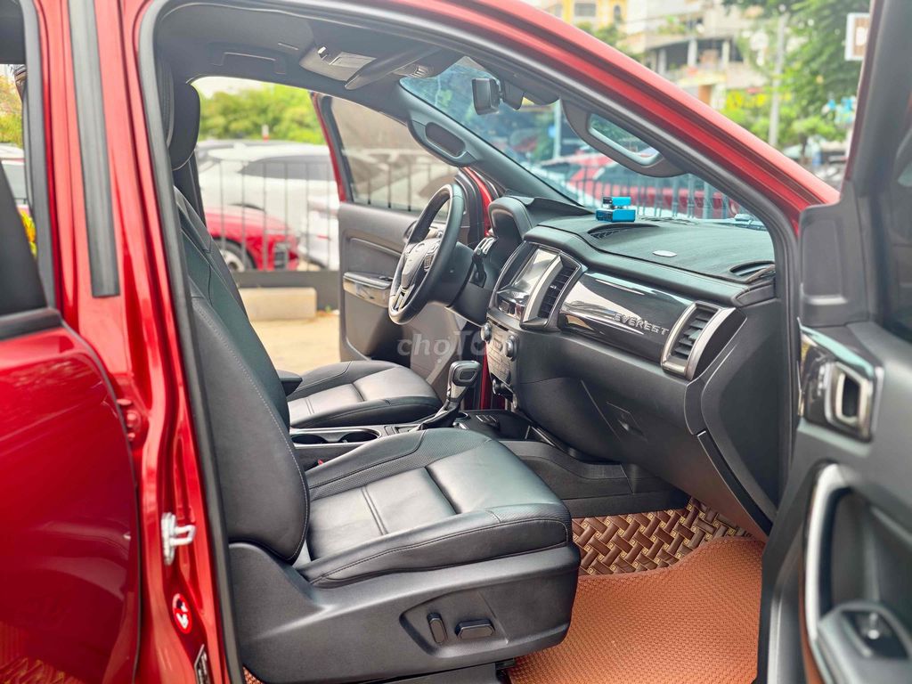 FORD EVEREST 2021 TITANIUM MÀU ĐỎ. Mua bán Ô tô tại Quận Long Biên Hà Nội được đăng bởi BON AUTO hình 9