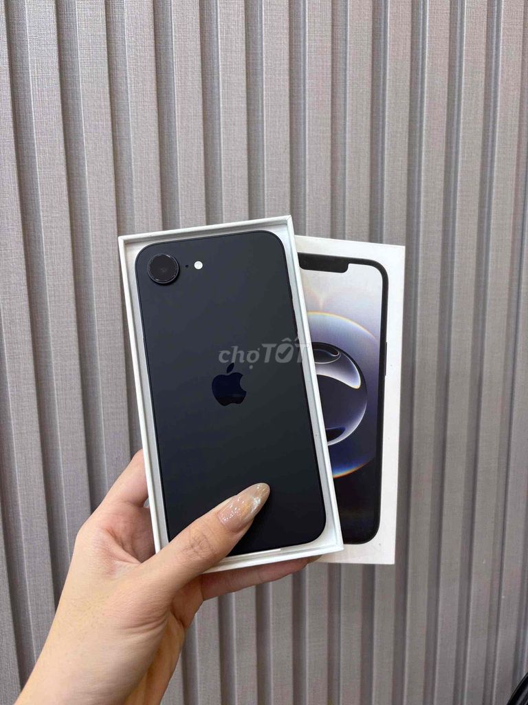 Apple iPhone 16E 128GB Đen Vn sạc 2L Pin 100 92982. Mua bán Điện thoại tại Quận Ninh Kiều Cần Thơ được đăng bởi Quý Mobile Cần thơ hình 1