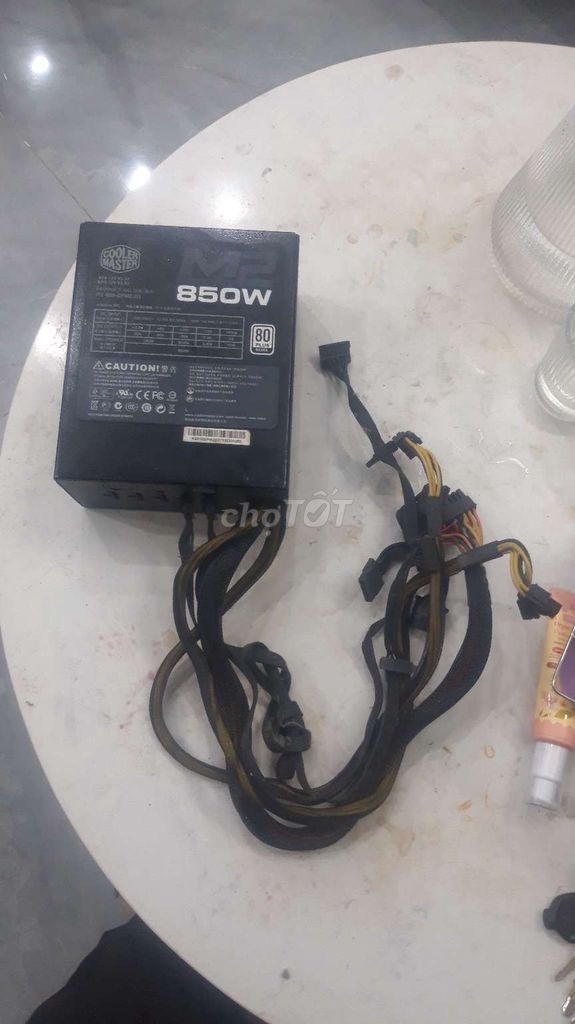 Nguồn 850w tháo máy  hoạt động tốt