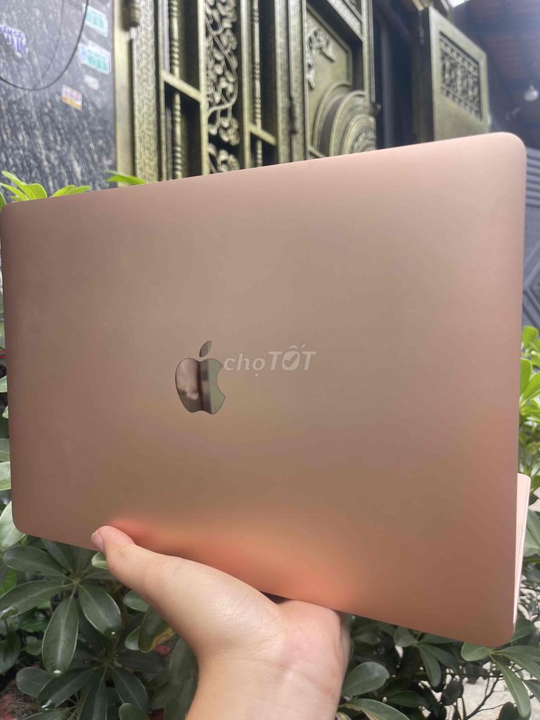Apple MacBook Air 2020 i3 8GB/256GB. Mua bán Laptop tại Quận Bình Tân Tp Hồ Chí Minh được đăng bởi Lâm Bích Thùy hình 1