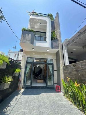Nhà 3 tầng - sân ô tô đậu - Hoà Khánh Bắc gần ĐH Bách Khoa. Mua bán nhà ở tại Quận Liên Chiểu Đà Nẵng được đăng bởi Ms Tú 