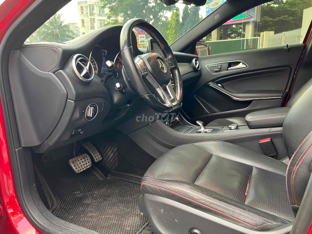 Mercedes-Benz GLA 45 AMG 2015 Đỏ. Mua bán Ô tô tại Quận 11 Tp Hồ Chí Minh được đăng bởi Nam hình 8