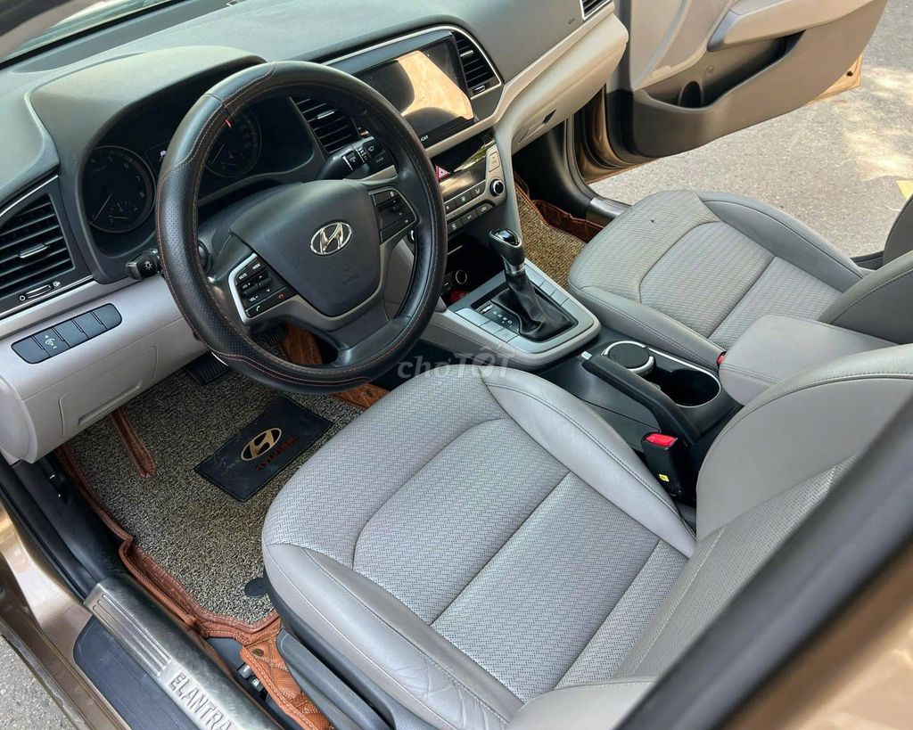 Hyundai Elantra 2016 photo 3