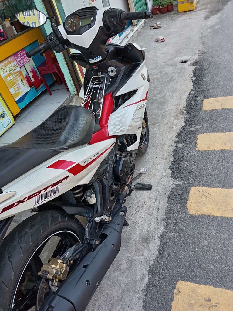 Yamaha Exciter 150 2016 Trắng đỏ. Mua bán Xe máy tại Thành phố Thuận An Bình Dương được đăng bởi Hoa Hồng  hình 3