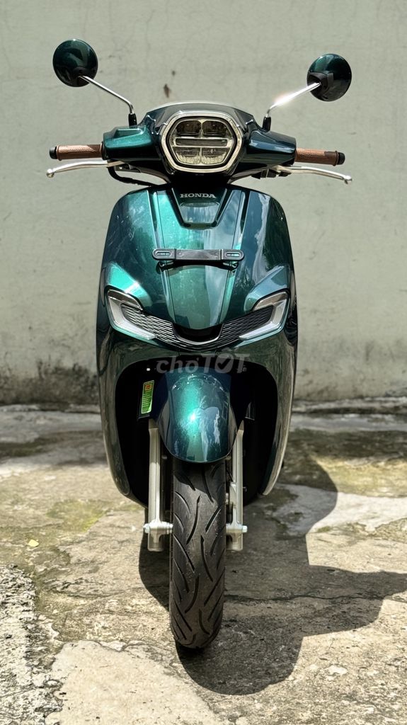 𝗦𝘁𝘆𝗹𝗼 𝟭𝟲𝟬 𝗔𝗕𝗦 𝟮𝟬𝟮𝟱  ....𝐆𝐢𝐚́ 𝟕𝟔𝐭𝐫. Mua bán Xe máy tại Quận Tân Bình Tp Hồ Chí Minh được đăng bởi Huy hình 3