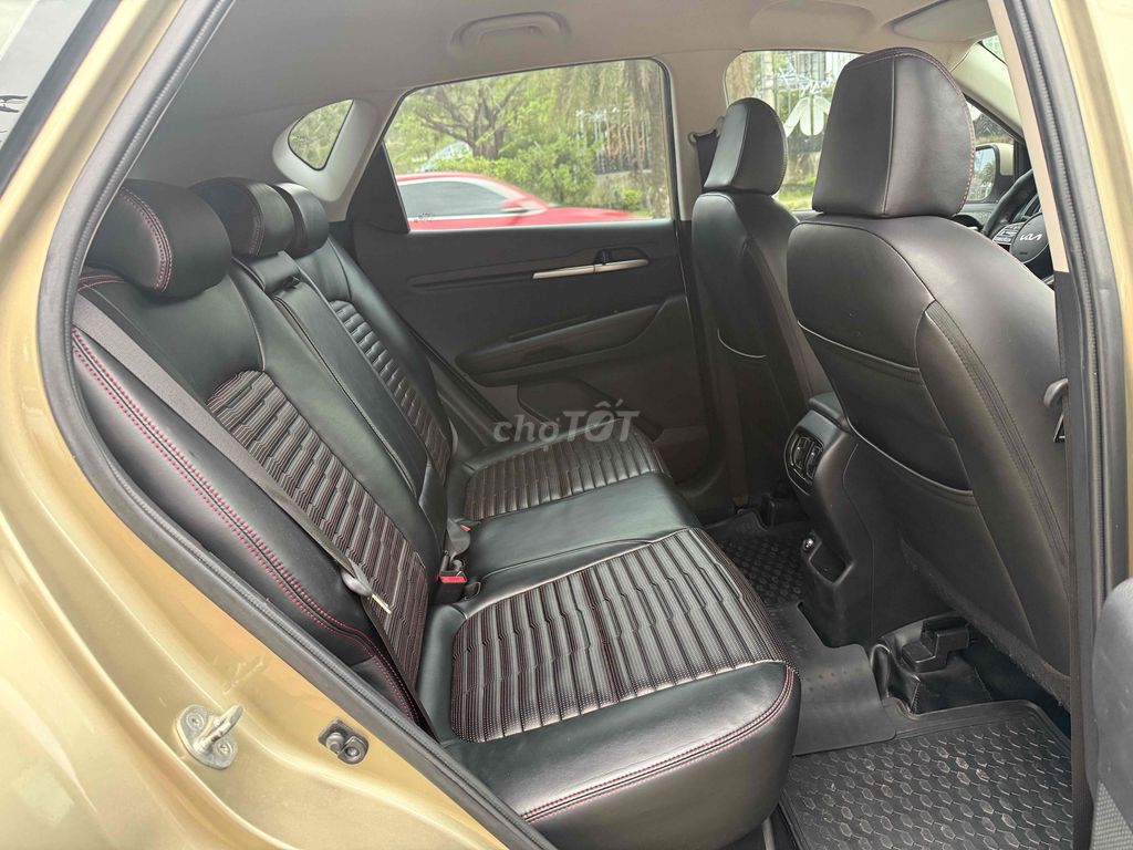 Kia Sonet Vàng cát 5 chỗ. Mua bán Ô tô tại Thành phố Qui Nhơn Bình Định được đăng bởi Âu nguyên tân  hình 7