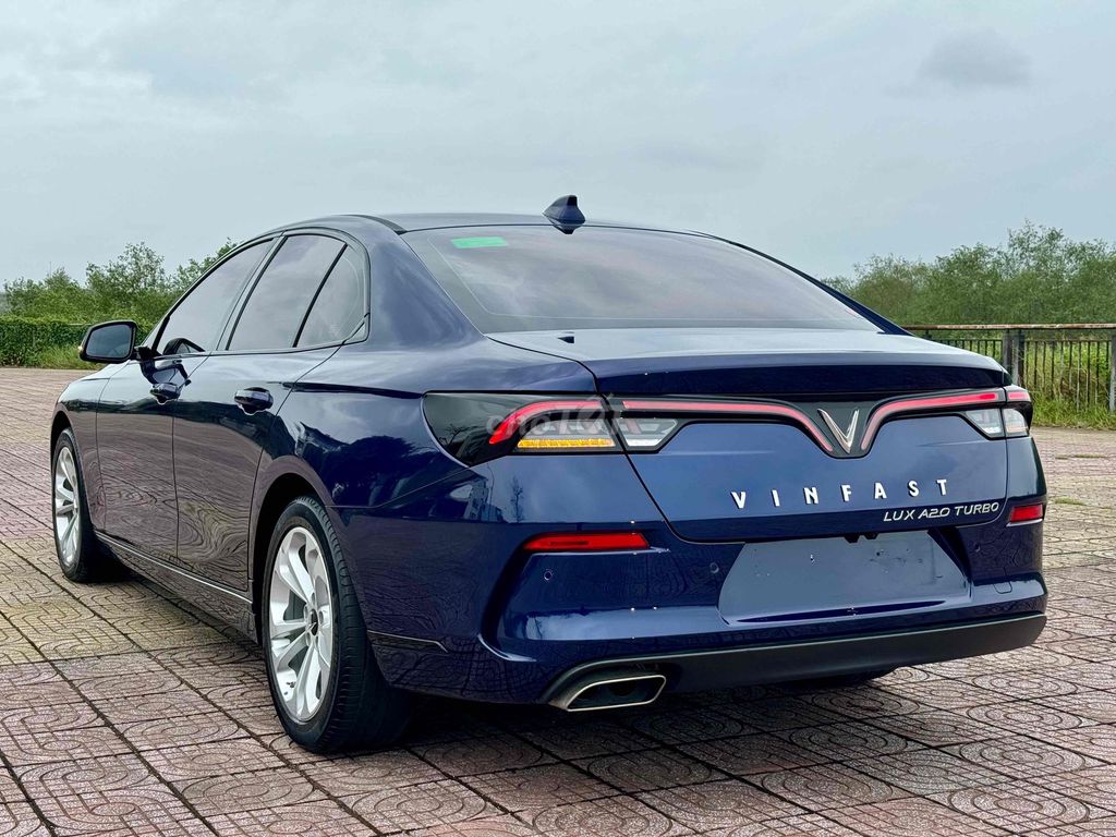 VinFast Lux A2.0 2021 2.0 AT - 50000 km. Mua bán Ô tô tại Quận Cẩm Lệ Đà Nẵng được đăng bởi nguyễn văn khoa hình 10