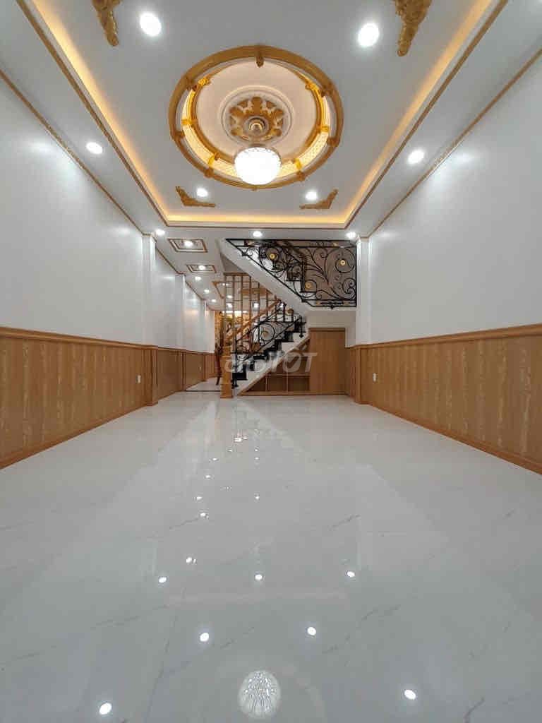 Cho thuê nhà HXH 39/6A Nguyễn Trọng Tuyển P15 PN. DT 4x15m 4 tầng
