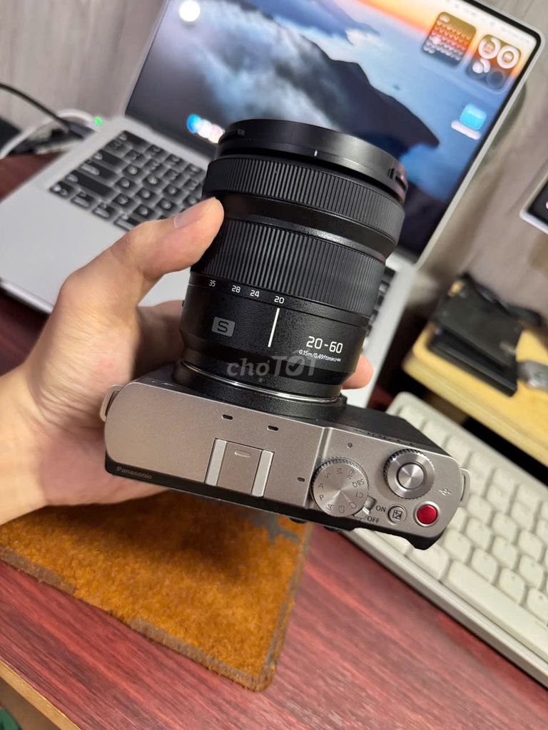 Lumix S 20-60mm f3.5-5.6. Mua bán Máy ảnh, Máy quay tại Quận 3 Tp Hồ Chí Minh được đăng bởi Cao Minh Khang hình 1