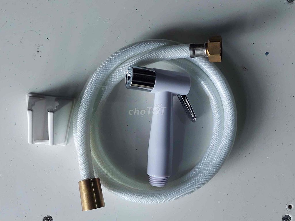 Vòi xịt vệ sinh 13 Trắng. Mua bán Thiết bị vệ sinh, nhà tắm tại Huyện Gia Lâm Hà Nội được đăng bởi Nguyễn Nghĩa hình 1