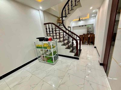 BÁN NHÀ ĐỘI CẤN - NGÕ THÔNG - KHU VỰC TRUNG TÂM - MỚI ĐẸP. Mua bán nhà ở tại Quận Ba Đình Hà Nội được đăng bởi Nguyễn Hiền Land