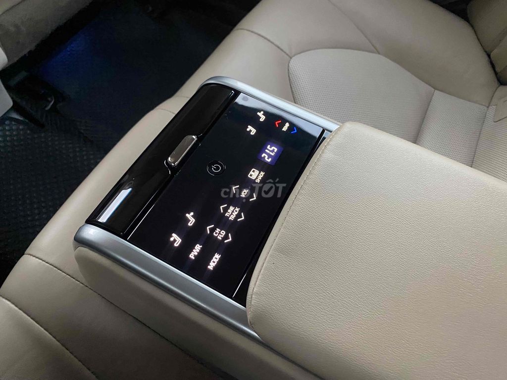 Toyota Camry 2021 2.5Q - 63000 km VAT 100%. Mua bán Ô tô tại Quận Bình Thạnh Tp Hồ Chí Minh được đăng bởi Toyota Sure hình 17