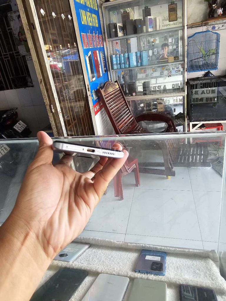 ViVo IQ007 ram 12/256 màu xanh nhạt. Mua bán Điện thoại tại Huyện Củ Chi Tp Hồ Chí Minh được đăng bởi nguyễn quốc Thắng hình 3