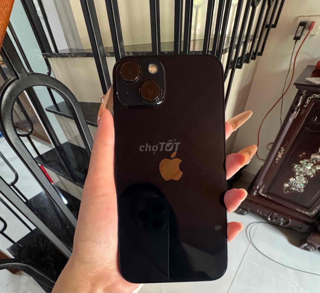 Apple iPhone 13 128GB quốc tế zin cần bán. Mua bán Điện thoại tại Quận Tây Hồ Hà Nội được đăng bởi hương hình 1