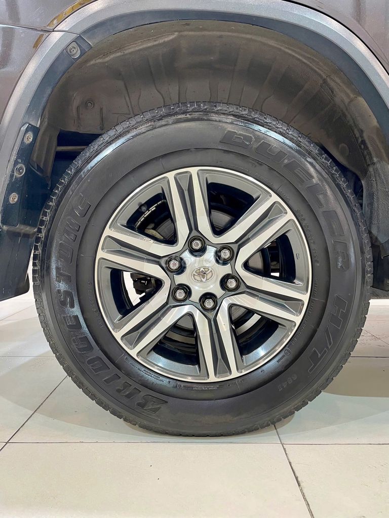 Toyota Fortuner 2018 2.7V 4x2 AT - 104999 km. Mua bán Ô tô tại Quận Tân Phú Tp Hồ Chí Minh được đăng bởi NAT Mẫn  hình 20