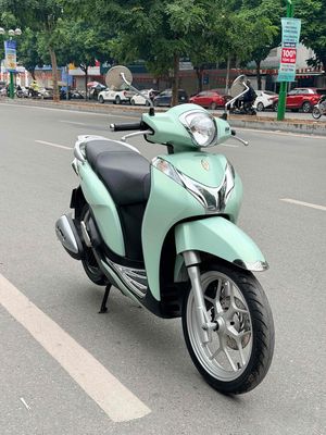 Sh mode 125fi cuối 2016 sơn máy zin 100% đại chất. Mua bán Xe máy tại Quận Cầu Giấy Hà Nội được đăng bởi nguyễn bích thuỷ