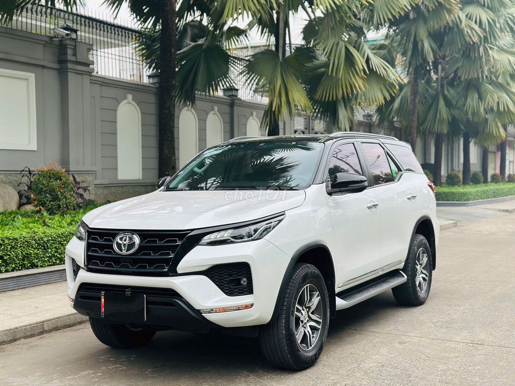 Toyota Fortuner Dầu 2.4 4x2 AT 2022 - 68000 km. Mua bán Ô tô tại Thành phố Dĩ An Bình Dương được đăng bởi Siêu Thị Ô Tô Bình Dương  hình 5
