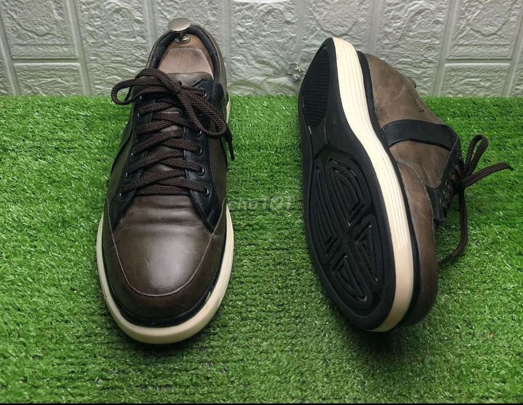 Giày thể thao nam da thật 41 . Mua bán Giày dép tại Quận 1 Tp Hồ Chí Minh được đăng bởi Đồ Seconhand Vintage hình 1