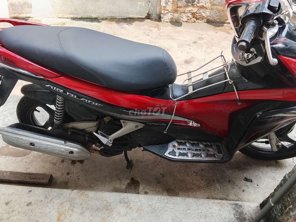 Воздушный клинок Honda 2024 красный черный
