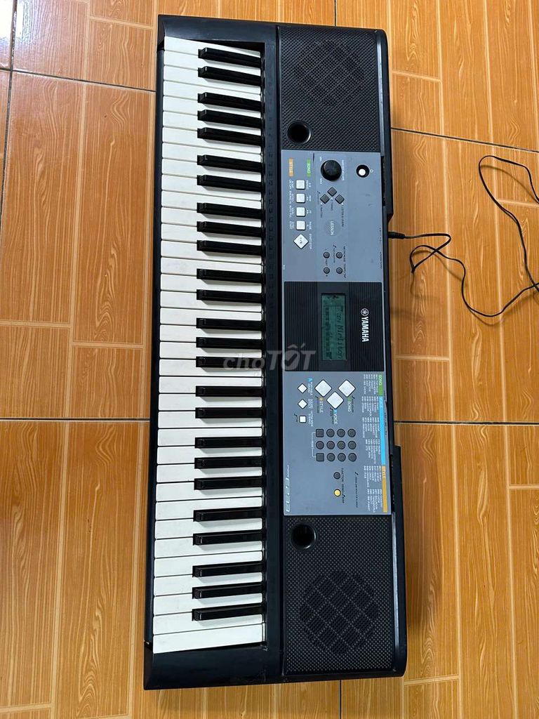 Đàn organ yamaha PSR E233