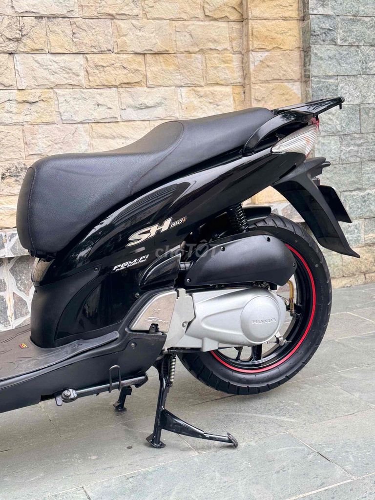 Sh 150fi nhập ý 2008 đen sport đại chất zin 100%. Mua bán Xe máy tại Quận Cầu Giấy Hà Nội được đăng bởi nguyễn bích thuỷ hình 9