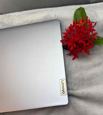 Lenovo Ideapad thế hệ 11 màn to. Mua bán Laptop tại Quận Tân Bình Tp Hồ Chí Minh được đăng bởi vy