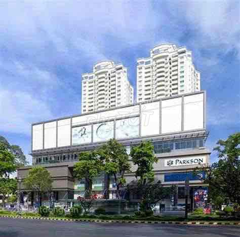 chủ nhà cần bán căn hộ cao cấp Hùng Vương Plaza Q5, căn góc, tầng 10