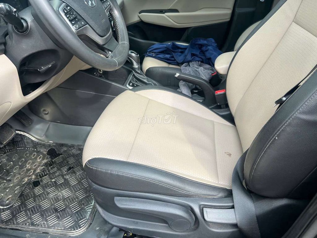 Hyundai Accent 2019 Đen 65000 km. Mua bán Ô tô tại Quận 8 Tp Hồ Chí Minh được đăng bởi VinFast Đại Lộc hình 10