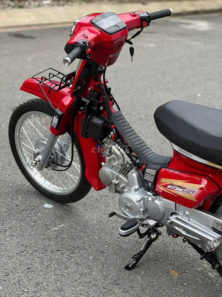 Honda Super Dream 2005 Đỏ. Mua bán Xe máy tại Quận Bình Tân Tp Hồ Chí Minh được đăng bởi Giang hình 8