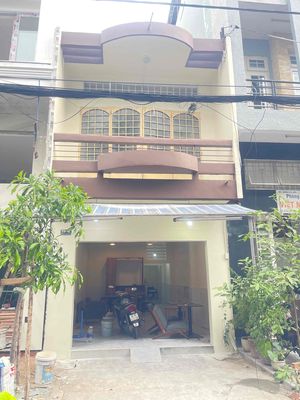 cần tìm phụ hồ nam
