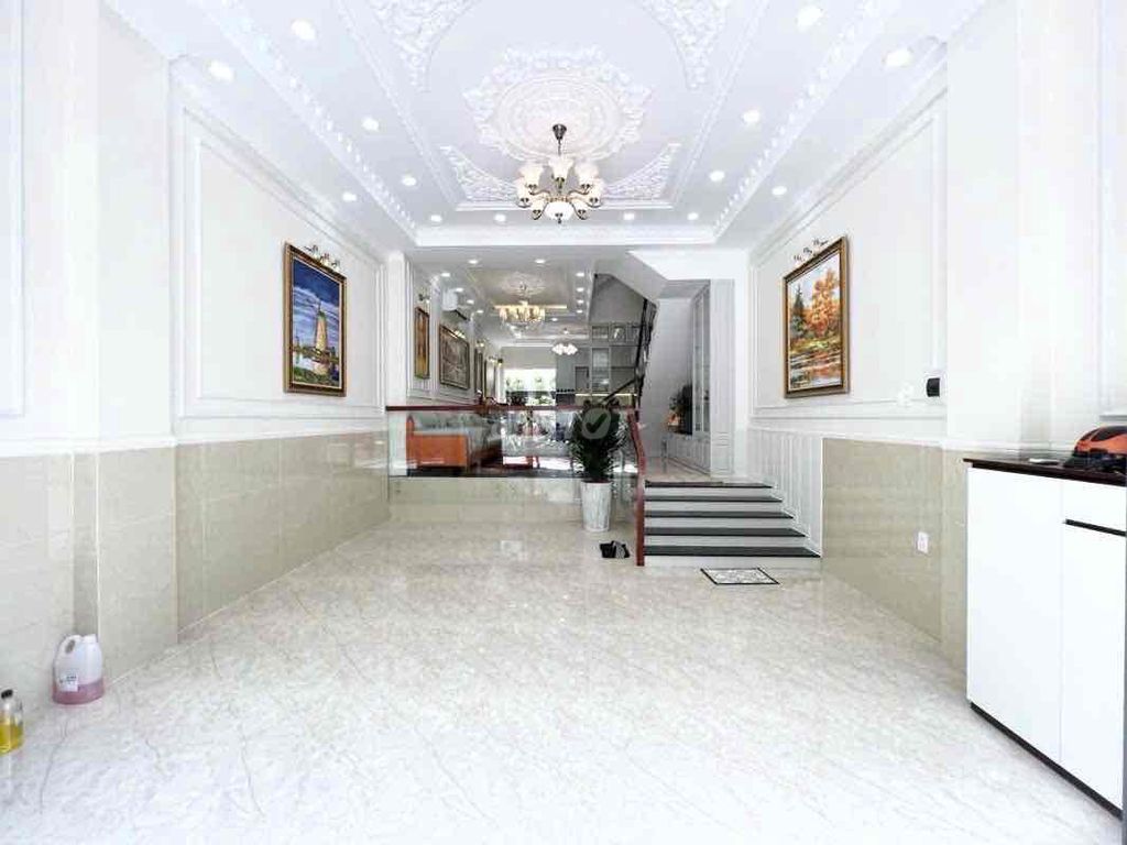 Аренда · 4 комн. · 100 м² · Huyện Nhà Bè, ул. Đường Huỳnh Tấn Phát