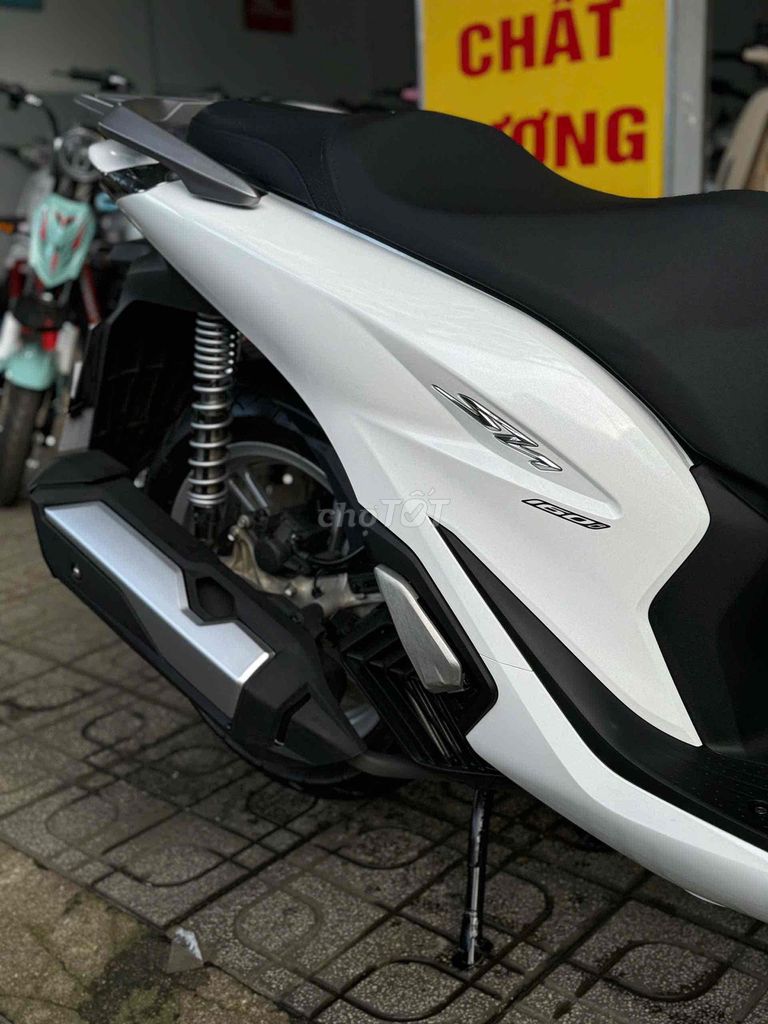 Sh 08/2025 (160cc _ABS) 1k km mới 99%  chủ phố. Mua bán Xe máy tại Thành phố Buôn Ma Thuột Đắk Lắk được đăng bởi Ngô quốc Việt  hình 8