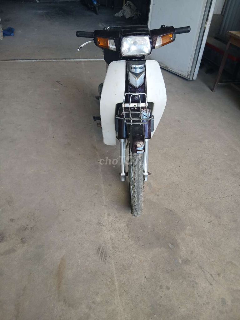 Honda Dream Việt 2010 màu nâu