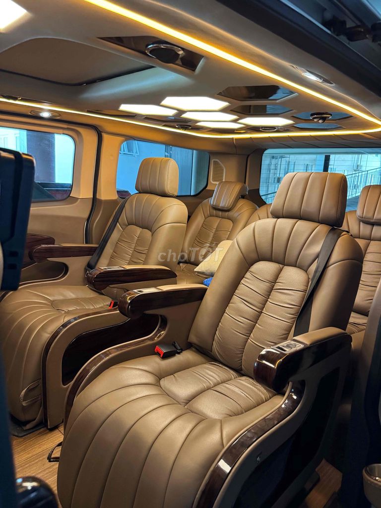 Ford Tourneo 2020 Limousine Vvip 7 chỗ Số Tự Động. Mua bán Ô tô tại Quận Tân Phú Tp Hồ Chí Minh được đăng bởi BẾN THÀNH FORD XE ĐÃ QUA SỬ DỤNG hình 5