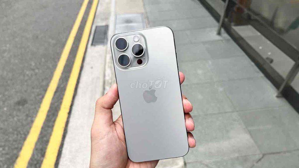 Apple iPhone 15 Pro Max 256GB Titan tự nhiên. Mua bán Điện thoại tại Thành phố Thủ Đức Tp Hồ Chí Minh được đăng bởi nhien vu hình 1